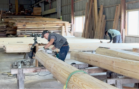 熟練の大工職人が支える住まいの品質